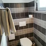 Captivating 15 Sleeps 4 Guests Апартаменты Сплит