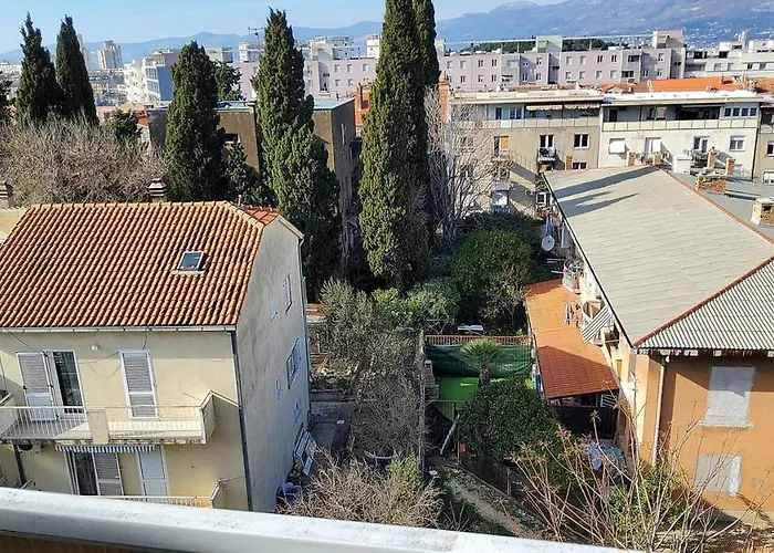Apartman Captivating 15 Sleeps 4 Guests Split