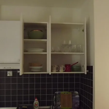 Apartment Captivating 15 Sleeps 4 Guests *