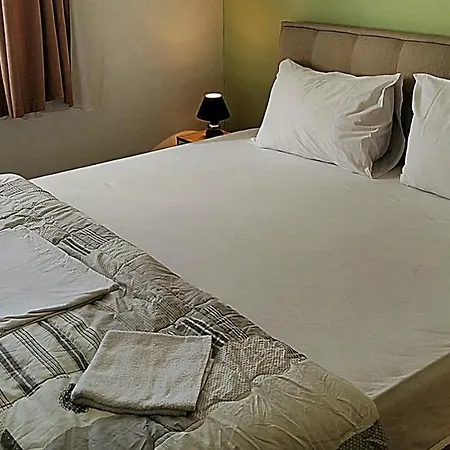 Captivating 15 Sleeps 4 Guests Apartment