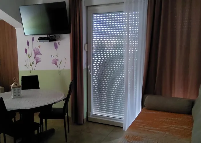 Apartament Captivating 15 Sleeps 4 Guests Split